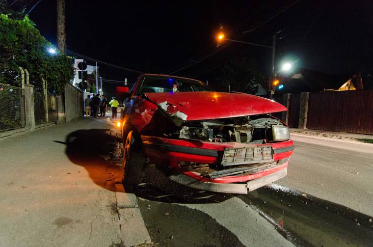 Baleset elsőbbségadás elmulasztása miatt