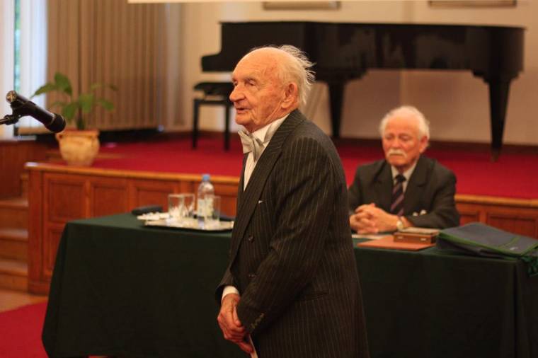 Átadták a Pápai Páriz Ferenc-díjat