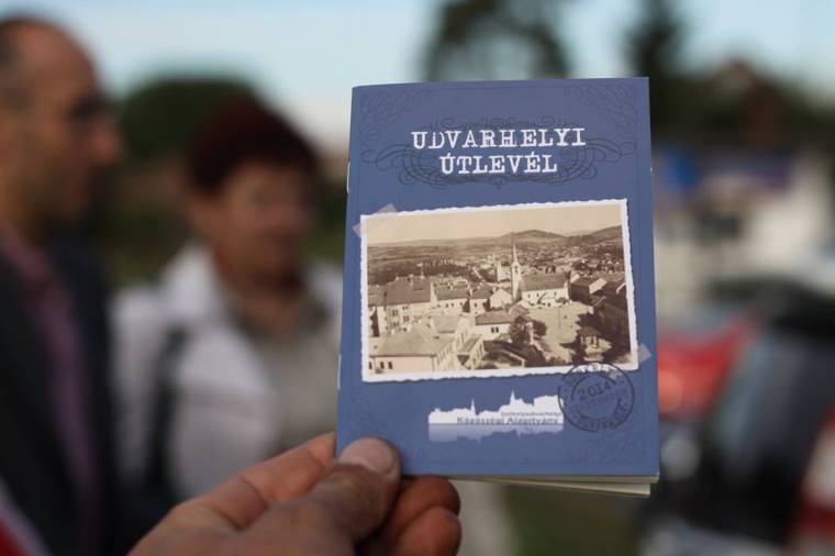 Átadták az első udvarhelyi útleveleket