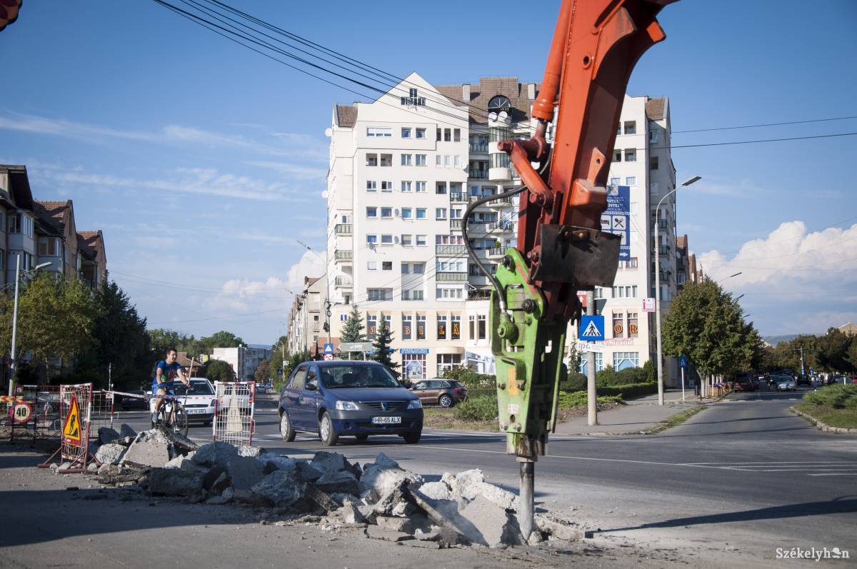 &bullet;  Fotó: Lukácsi Lehel