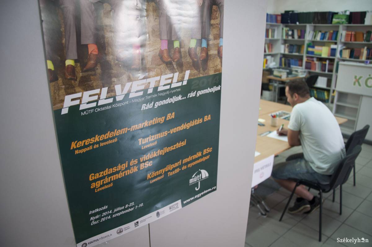 &bullet;  Fotó: Lukácsi Lehel