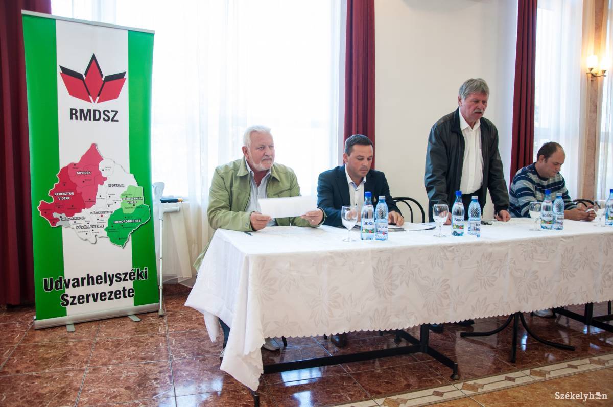 &bullet;  Fotó: Lukácsi Lehel