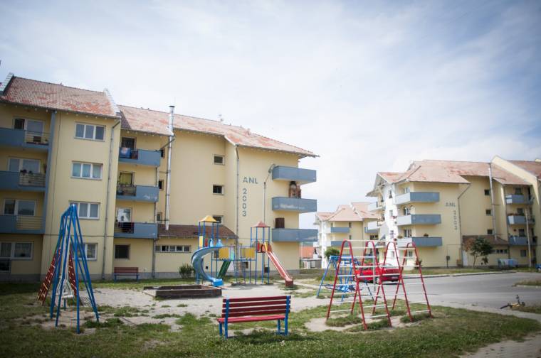 Két családnak kellett költöznie Cserehátról