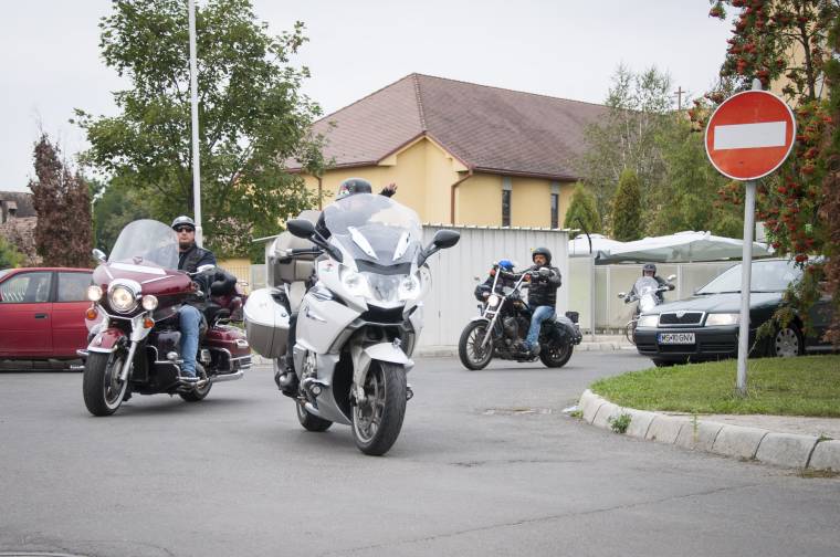 Elindultak Udvarhelyről a motorosok