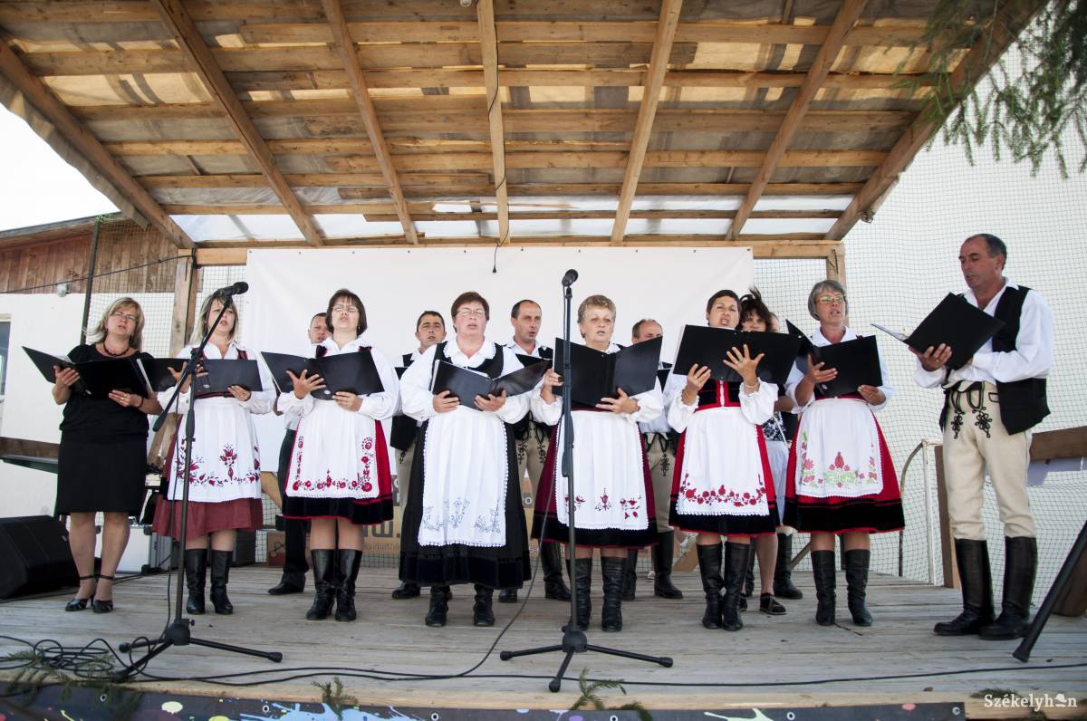 &bullet;  Fotó: Lukácsi Lehel