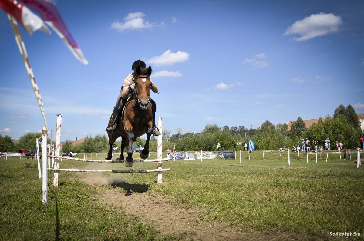 &bullet;  Fotó: Lukácsi Lehel
