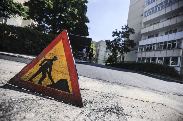 A tavalyról elmaradt munkálatokat végzik el