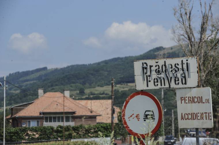 Kisgyermeket ütöttek el Fenyéden