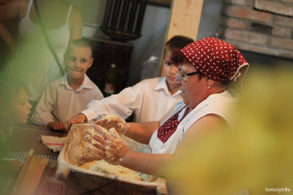 &bullet;  Fotó: Barcsa István