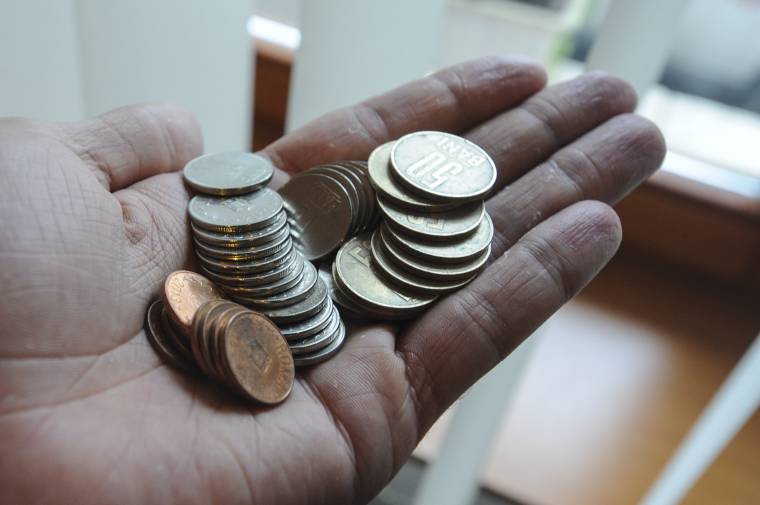 Aprópénzes cirkusz Szentábrahámon