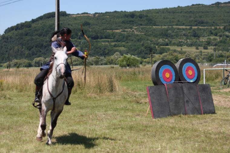 Napsütés és izgalom a második futamon