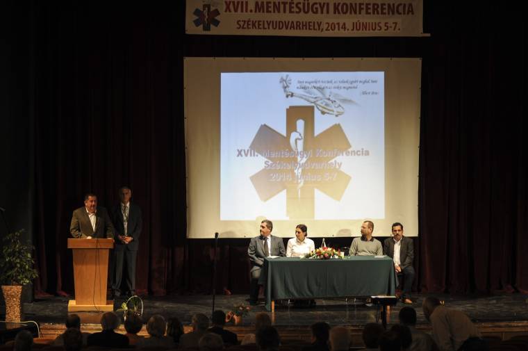 Mentésügyi konferenciát tartanak