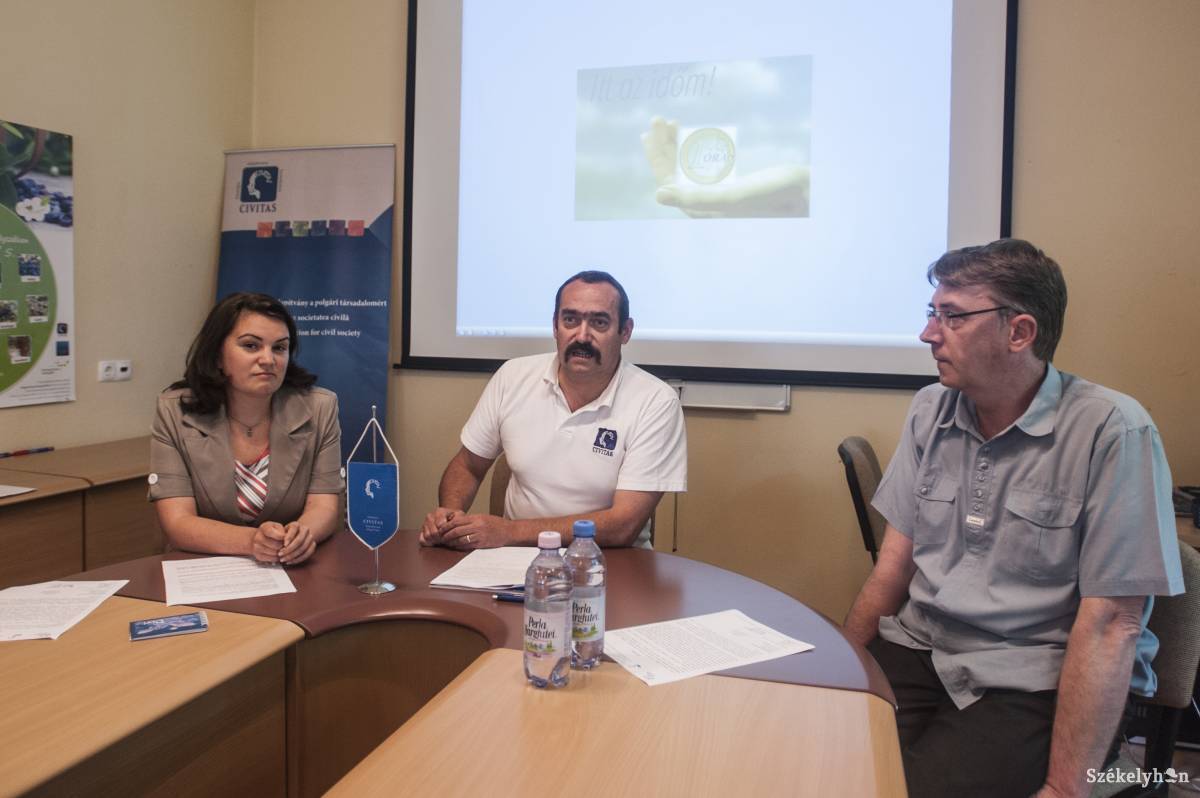 &bullet;  Fotó: Thomas Campean