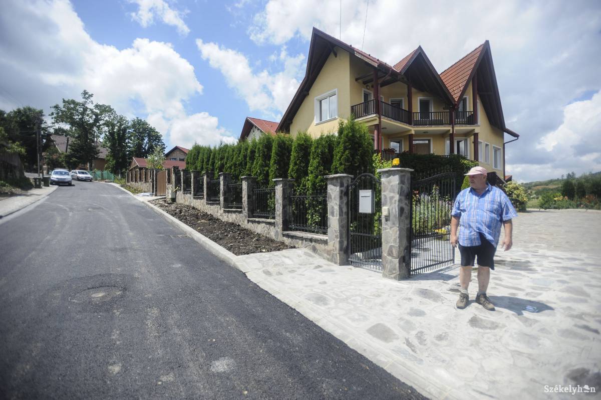 &bullet;  Fotó: Thomas Campean