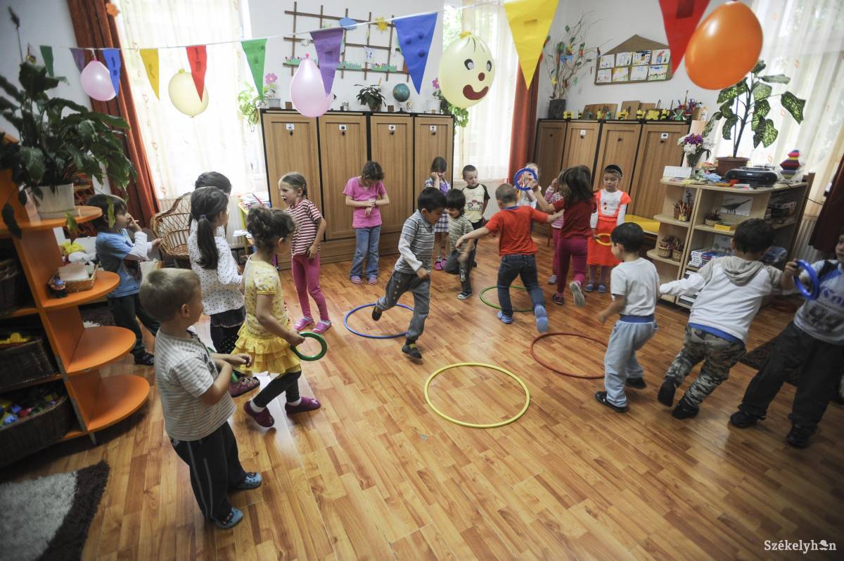 &bullet;  Fotó: Thomas Campean