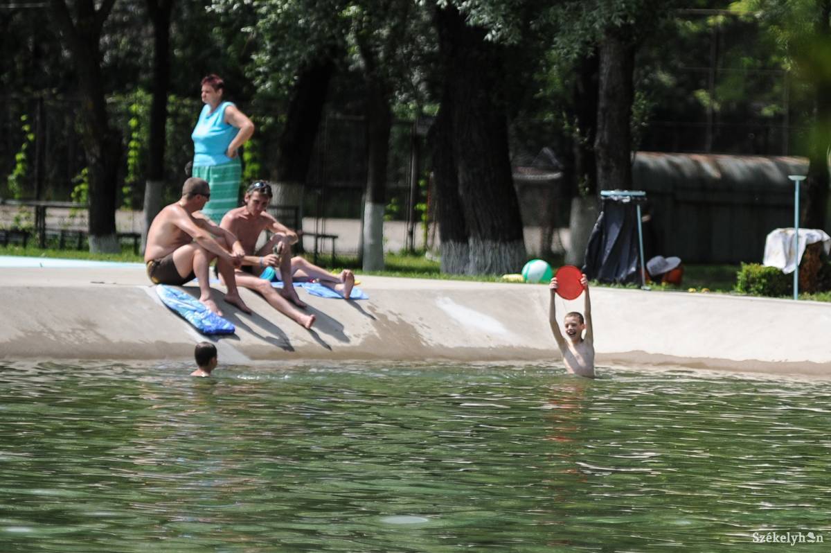 &bullet;  Fotó: Thomas Campean