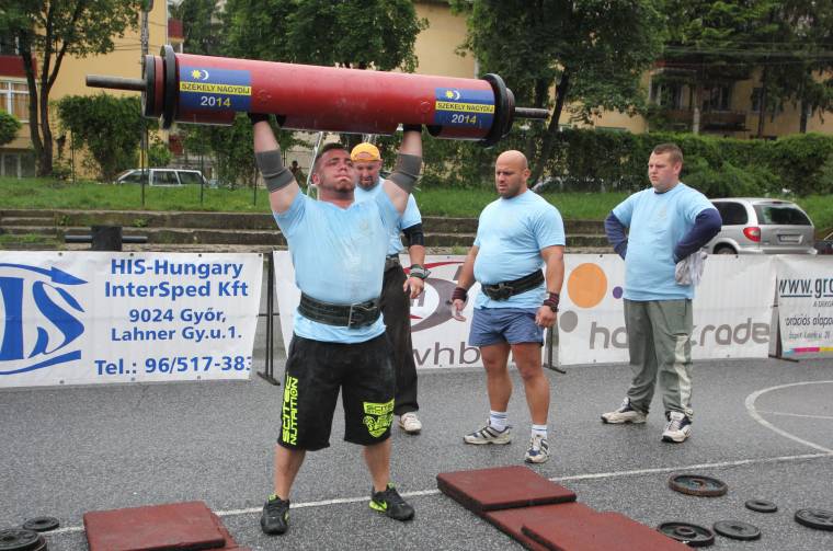 Erős emberek székely nagydíja