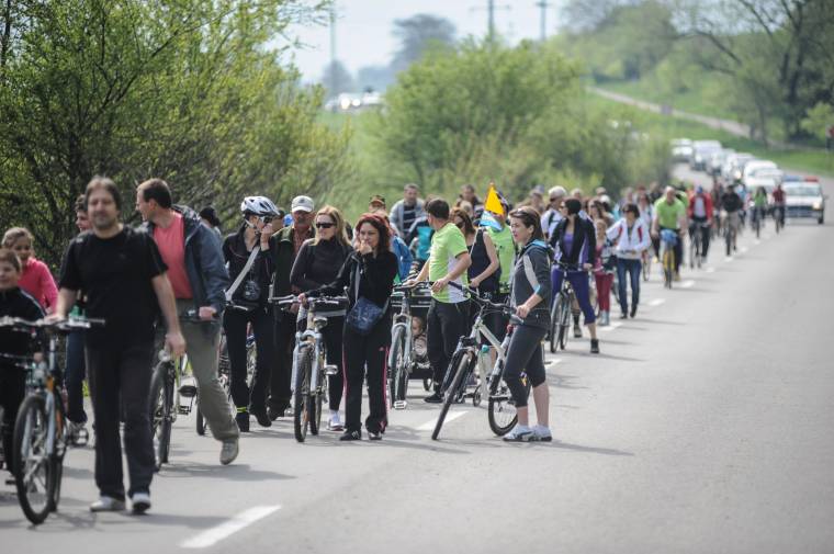 Bringákat sorsoltak a majálison