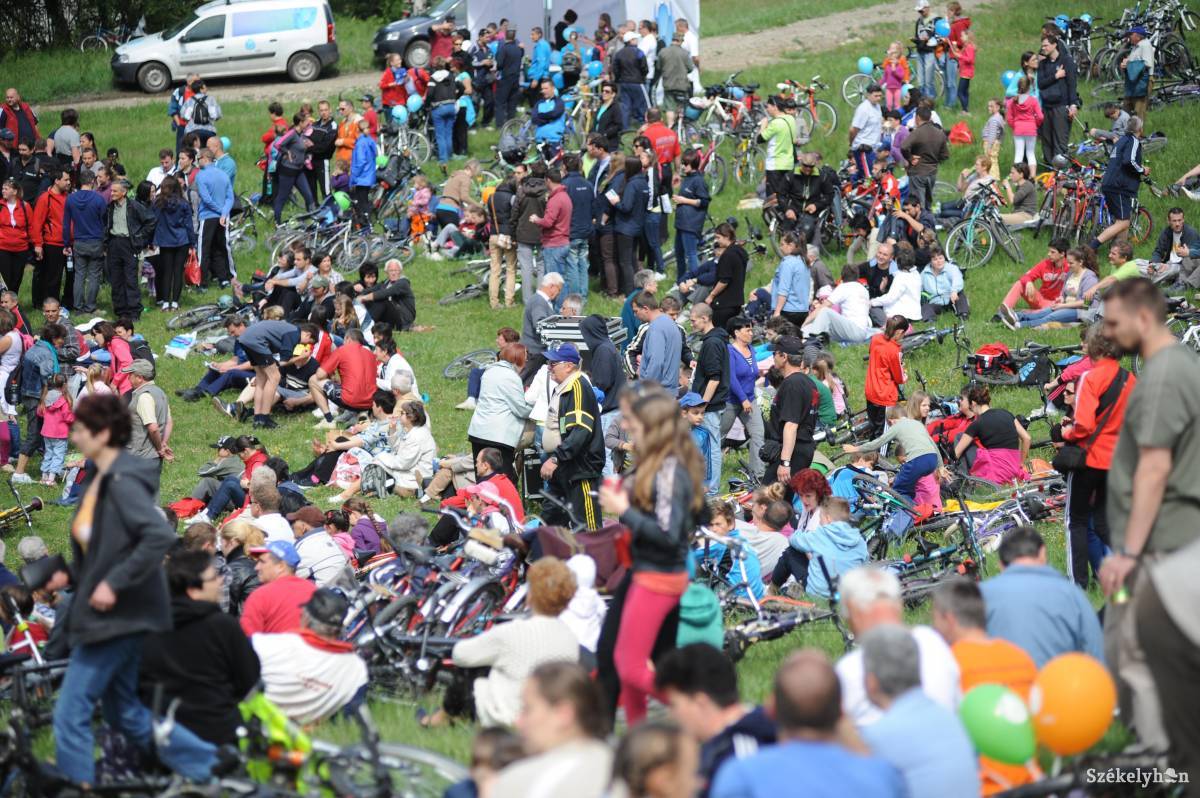 &bullet;  Fotó: Thomas Campean