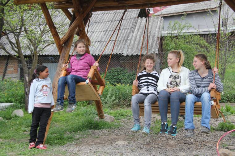 Harmatcseppek: jótékonykodni menő