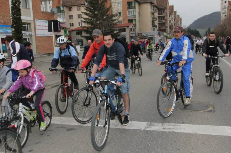 Biztonságosabb városért bringáznak