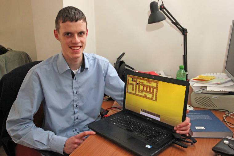 Kutatólaborból menekülő professzorral ért el jó eredményt