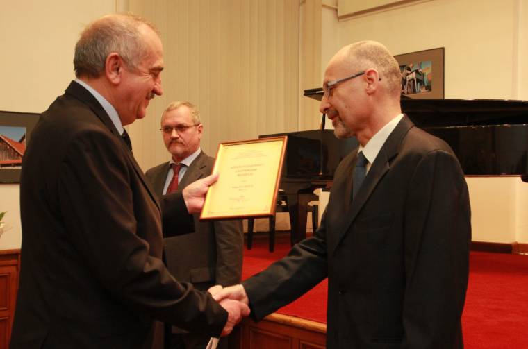 Hat személlyel bővül idén a Príma-család