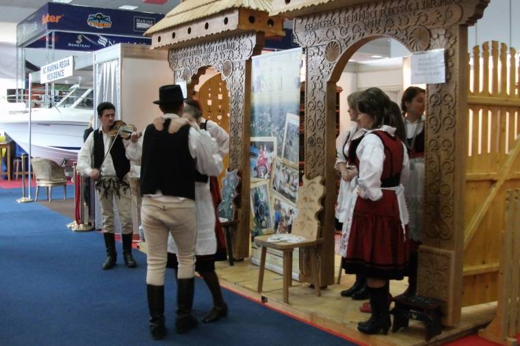 Bukarestben népszerűsítik a székelységet