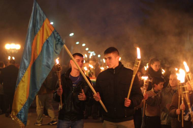 Bekiabálások a székelyudvarhelyi megemlékezésen