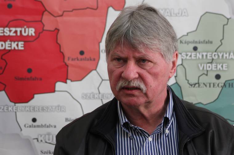 Verestóy maradt az elnök