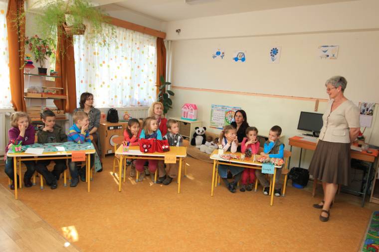 Irányváltás a tanügyben: napközire és természettudományi osztályra van igény
