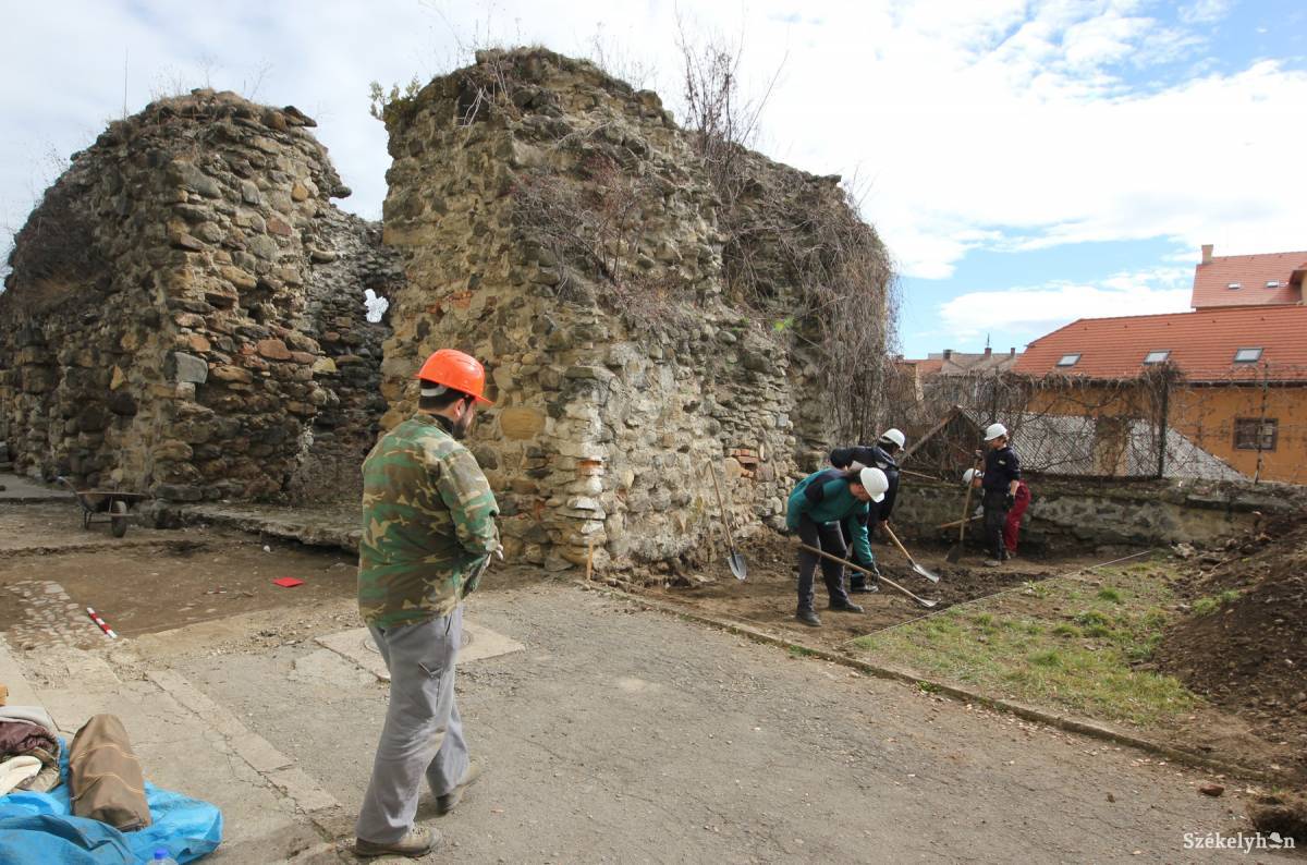 &bullet;  Fotó: Farkas Antalf