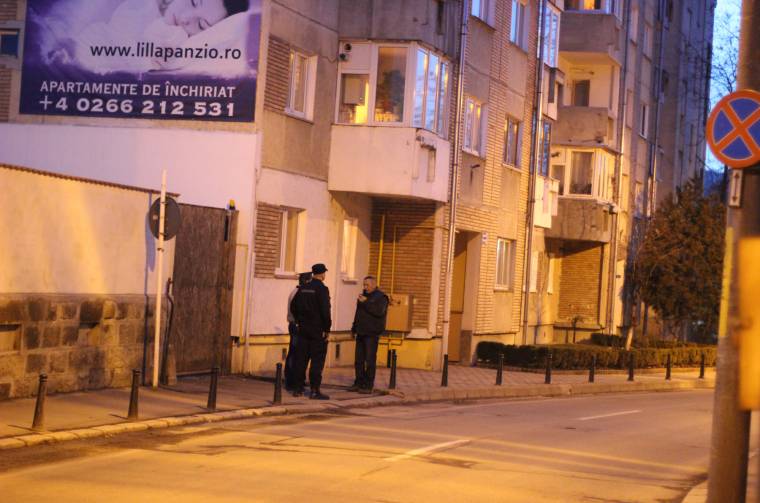 Életét vesztette a harmadikról kiugró férfi