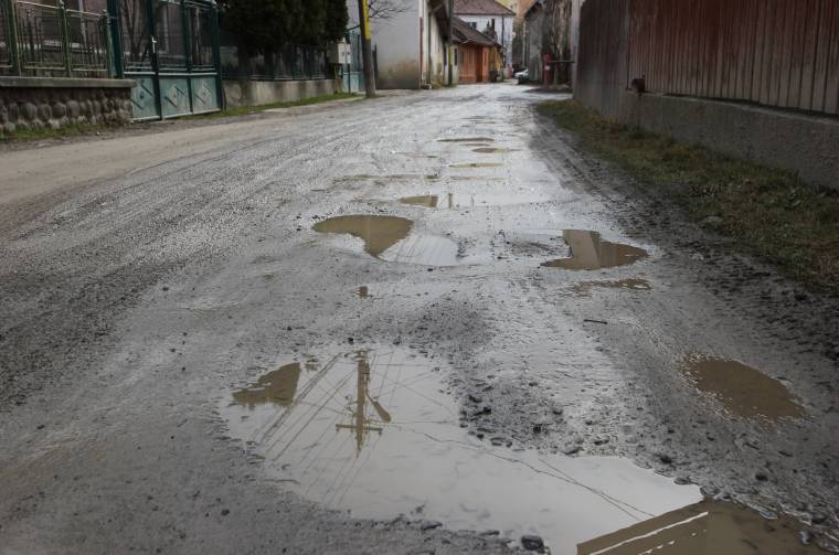 Udvarhely sáros oldala