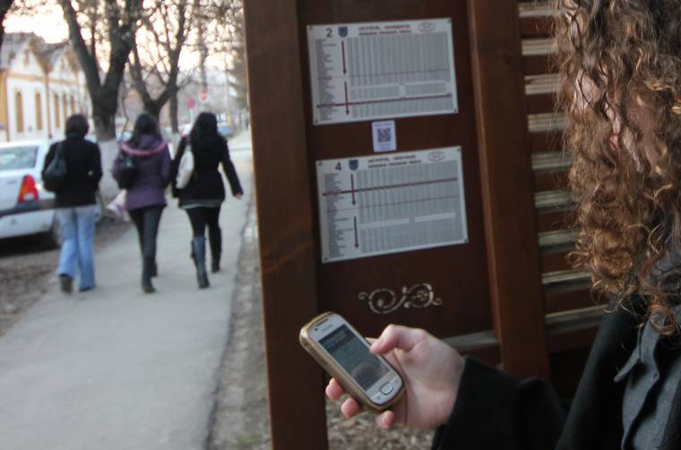 Van egy perced? Olvass Örkényt!