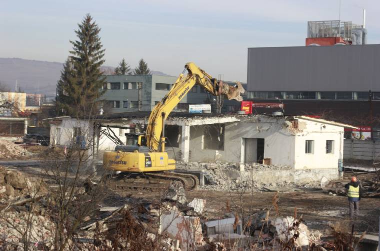 Szabadulunk az átkos maradványaitól