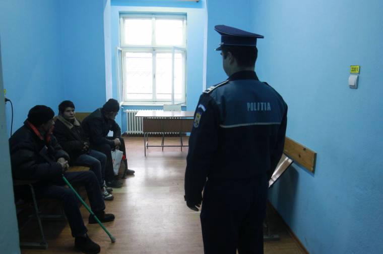 Csúszópénzt kért egy kovásznai rendőrtiszt