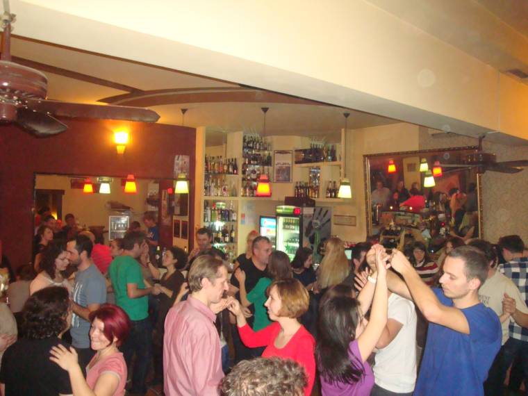 Örömtánc, amihez nem kell ajzószer