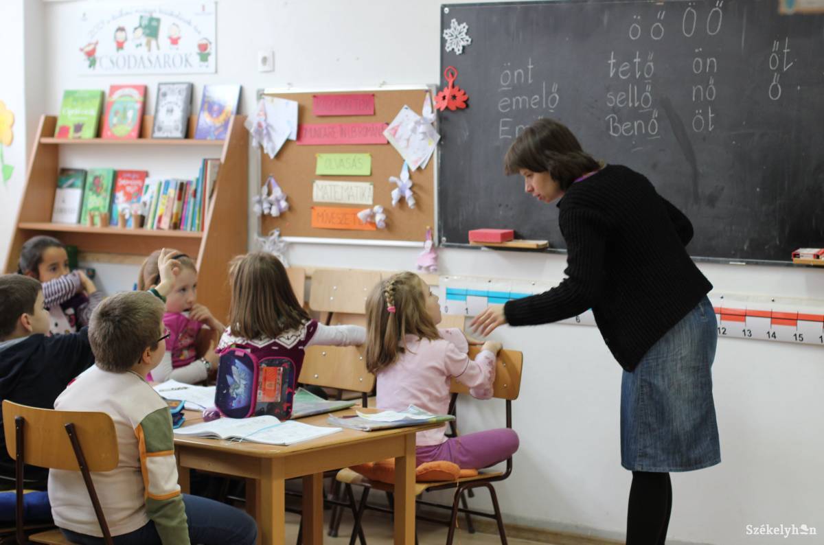 A törvény elsősorban a szórványban működő oktatási intézményeknek biztosít kedvező feltételeket &bullet;  Fotó: Farkas Antal