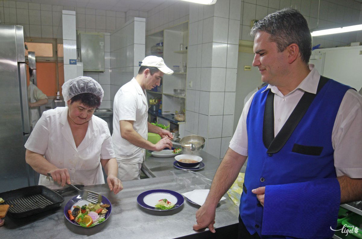 Üdvözölt intézkedés. Az árakban csak később fog meglátszani a novemberi áfacsökkentés • Fotó: Farkas Antal