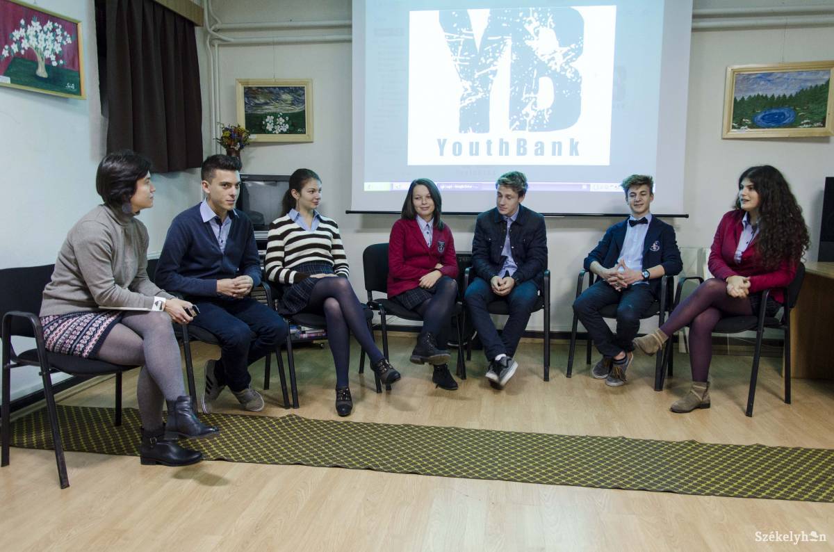 &bullet;  Fotó: Lukácsi Lehel