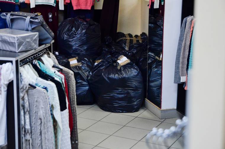 Zsákszámra foglalták le az árut