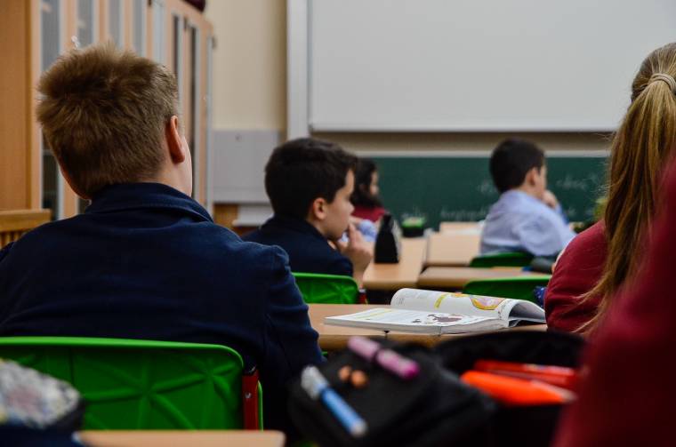 Nehéz sorsú, tehetséges gyermekeket és fiatalokat támogatnak
