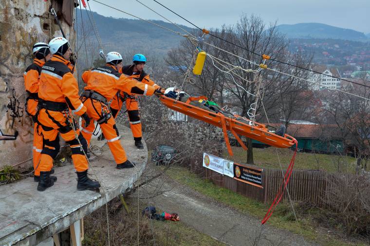 Mire jó az önkéntesség?