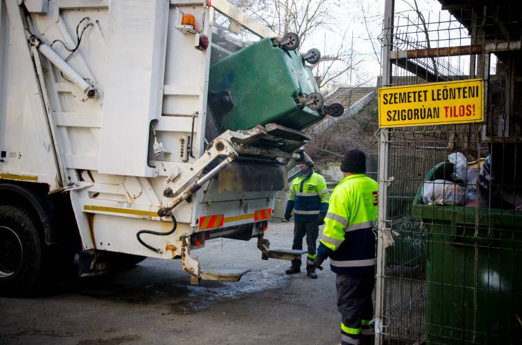 Év végén gyűl a legtöbb szemét