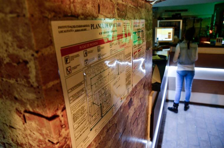 Szórakozóhelyeket ellenőriztek, hiányosságokat találtak