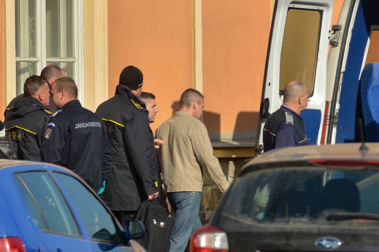 Harmincezer lejnyi perköltséggel és kártérítéssel adósok