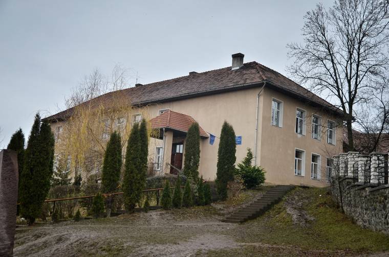 Felújítások zajlanak a székelyszentkirályi iskolában