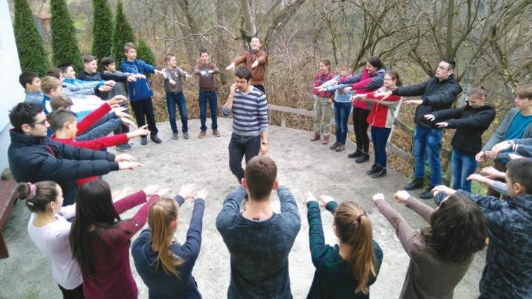 KonfAktív találkozón az ifjúsági csoportok