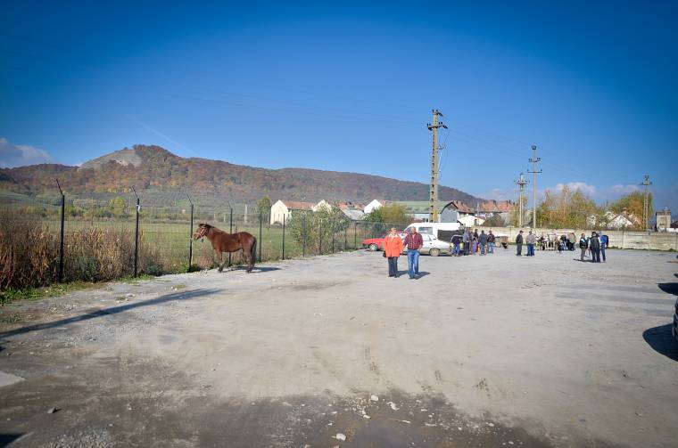 Aszfaltoztak a székelyudvarhelyi barompiacon